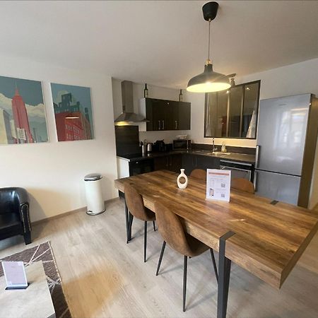 Hypercentre, Calme, Cosy - Le Saint-Pierre Apartment ปงตาร์ลีเย ภายนอก รูปภาพ
