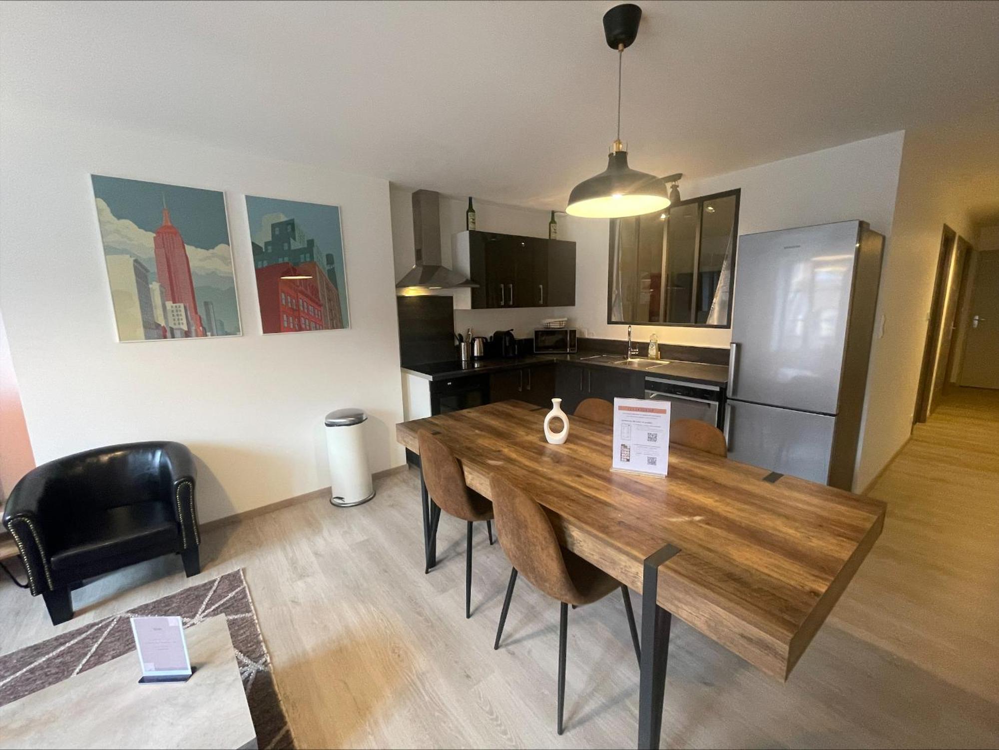 Hypercentre, Calme, Cosy - Le Saint-Pierre Apartment ปงตาร์ลีเย ภายนอก รูปภาพ